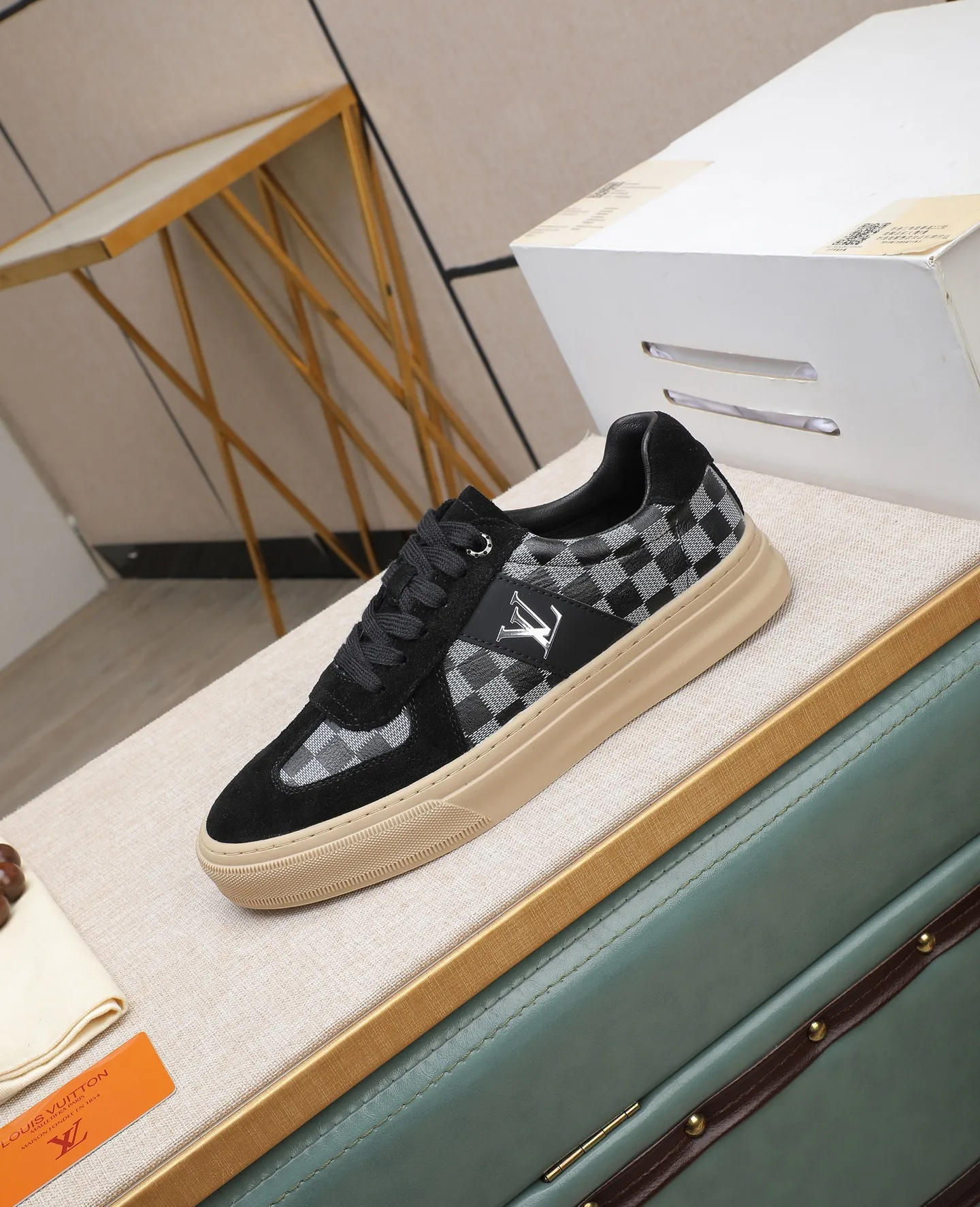 Men's shoes 💰420 📛📛(Niuli) high-end [LOUIS VUITTON】Louis Vuitton official website synchronizes new products👟Milan fashion catwalk style🇰🇾🇰🇾LV house logo, celebrity style, a must-have for fashionistas⚠️First-layer calfskin➕Cowhide lining➕Official website original original outsole👞Number 38-44